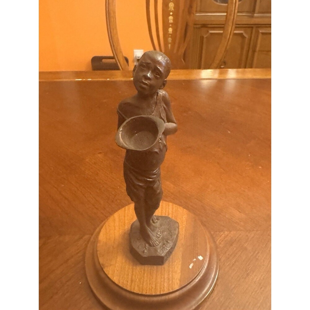 1998 Jordao LIFE OUTREACH INTERNATIONAL Statue ROBERT SUMMERS Christian Charity